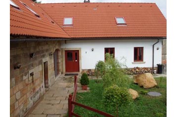 Češka Privát Úhlejov, Eksterier